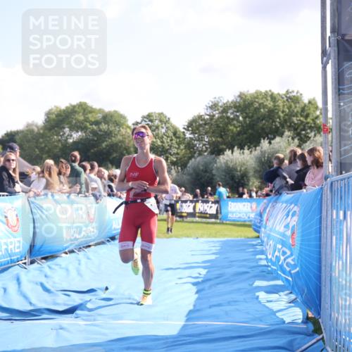 25.08.2024 - Elbe Triathlon Hamburg H.Heesch http://msf.ph/oto/6870821 25.08.2024 11:08:54 Ziel 199, 486, 594, 609 meine-sportfotos.de