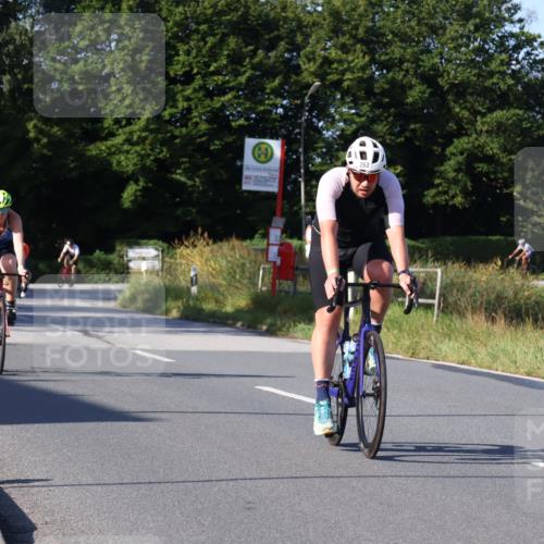 25.08.2024 - Elbe Triathlon Hamburg Fuchs,  Jonas http://msf.ph/oto/6870832 25.08.2024 09:34:57 Radfahren 337, 204, 319, 263, 123, 311 meine-sportfotos.de