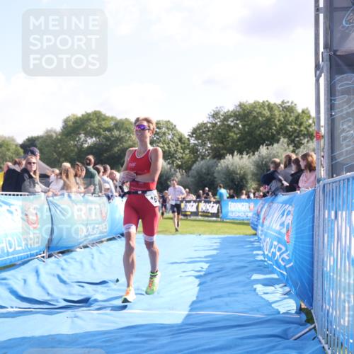 25.08.2024 - Elbe Triathlon Hamburg H.Heesch http://msf.ph/oto/6870836 25.08.2024 11:08:54 Ziel 199, 486, 594, 609 meine-sportfotos.de