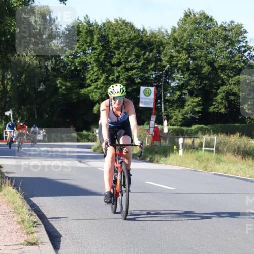 25.08.2024 - Elbe Triathlon Hamburg Fuchs,  Jonas http://msf.ph/oto/6870849 25.08.2024 09:34:59 Radfahren 337, 204, 319, 263, 123, 311, 255, 199 meine-sportfotos.de