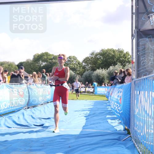 25.08.2024 - Elbe Triathlon Hamburg H.Heesch http://msf.ph/oto/6870851 25.08.2024 11:08:54 Ziel 199, 486, 594, 609 meine-sportfotos.de