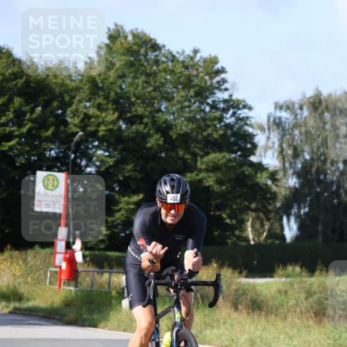 25.08.2024 - Elbe Triathlon Hamburg Fuchs,  Jonas http://msf.ph/oto/6870866 25.08.2024 10:28:43 Radfahren 453, 463, 452, 405, 663 meine-sportfotos.de