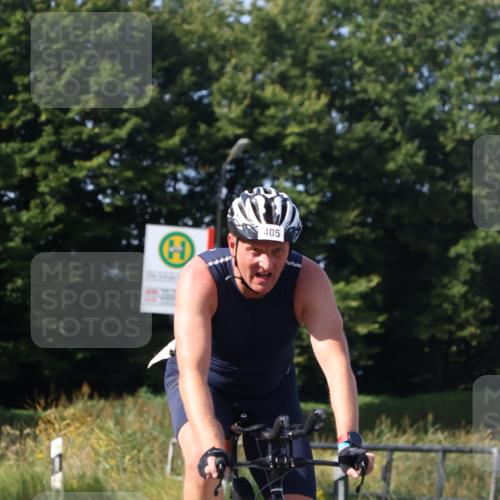 25.08.2024 - Elbe Triathlon Hamburg Fuchs,  Jonas http://msf.ph/oto/6870876 25.08.2024 10:28:44 Radfahren 453, 463, 452, 405, 663 meine-sportfotos.de