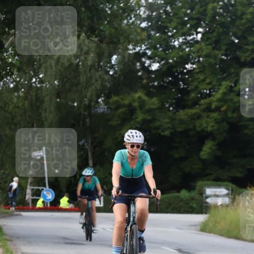 25.08.2024 - Elbe Triathlon Hamburg Fuchs,  Jonas http://msf.ph/oto/6870877 25.08.2024 11:11:23 Radfahren 1479, 1676 meine-sportfotos.de