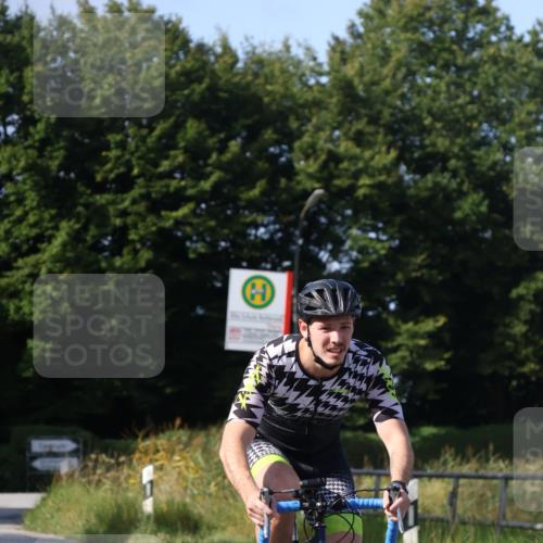 25.08.2024 - Elbe Triathlon Hamburg Fuchs,  Jonas http://msf.ph/oto/6870893 25.08.2024 10:28:46 Radfahren 463, 452, 405, 663 meine-sportfotos.de