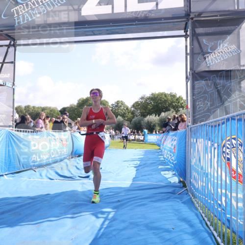 25.08.2024 - Elbe Triathlon Hamburg H.Heesch http://msf.ph/oto/6870918 25.08.2024 11:08:54 Ziel 199, 486, 594, 609 meine-sportfotos.de