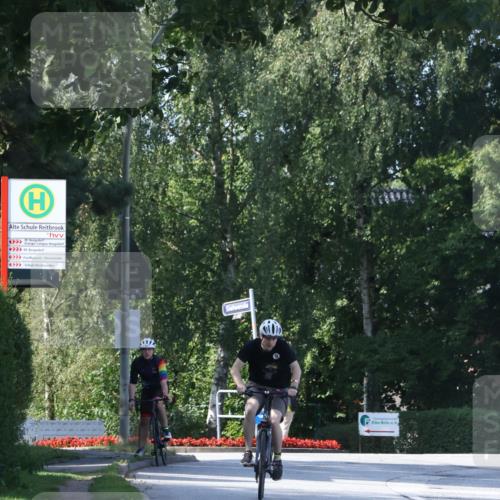 25.08.2024 - Elbe Triathlon Hamburg Fuchs,  Jonas http://msf.ph/oto/6870920 25.08.2024 10:28:49 Radfahren 452, 405, 663, 650 meine-sportfotos.de