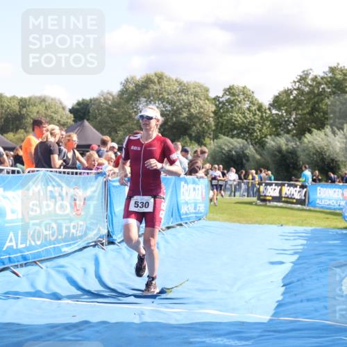 25.08.2024 - Elbe Triathlon Hamburg H.Heesch http://msf.ph/oto/6870926 25.08.2024 11:36:09 Ziel 530, 695, 705, 766 meine-sportfotos.de