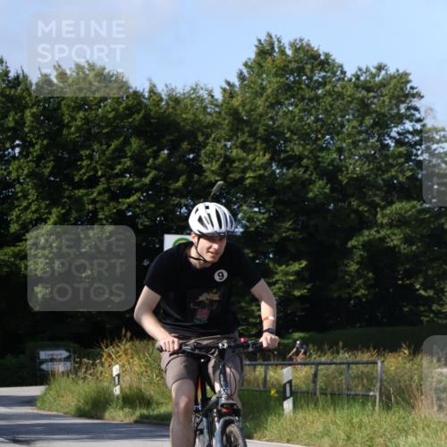 25.08.2024 - Elbe Triathlon Hamburg Fuchs,  Jonas http://msf.ph/oto/6870935 25.08.2024 10:28:54 Radfahren 650, 724 meine-sportfotos.de