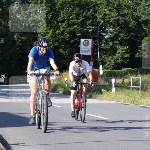 25.08.2024 - Elbe Triathlon Hamburg Fuchs,  Jonas http://msf.ph/oto/6870936 25.08.2024 09:35:05 Radfahren 123, 311, 255, 199, 268 meine-sportfotos.de