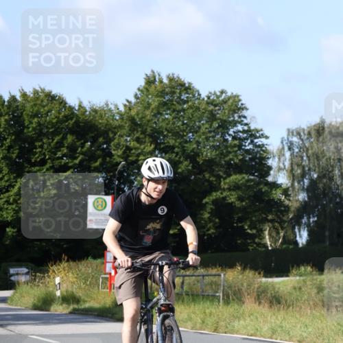 25.08.2024 - Elbe Triathlon Hamburg Fuchs,  Jonas http://msf.ph/oto/6870940 25.08.2024 10:28:54 Radfahren 650, 724 meine-sportfotos.de