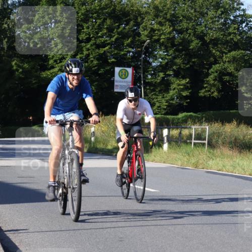 25.08.2024 - Elbe Triathlon Hamburg Fuchs,  Jonas http://msf.ph/oto/6870945 25.08.2024 09:35:05 Radfahren 123, 311, 255, 199, 268 meine-sportfotos.de