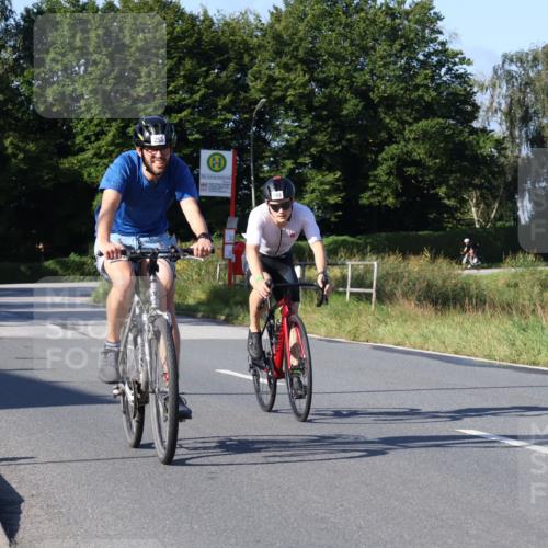 25.08.2024 - Elbe Triathlon Hamburg Fuchs,  Jonas http://msf.ph/oto/6870954 25.08.2024 09:35:05 Radfahren 123, 311, 255, 199, 268 meine-sportfotos.de