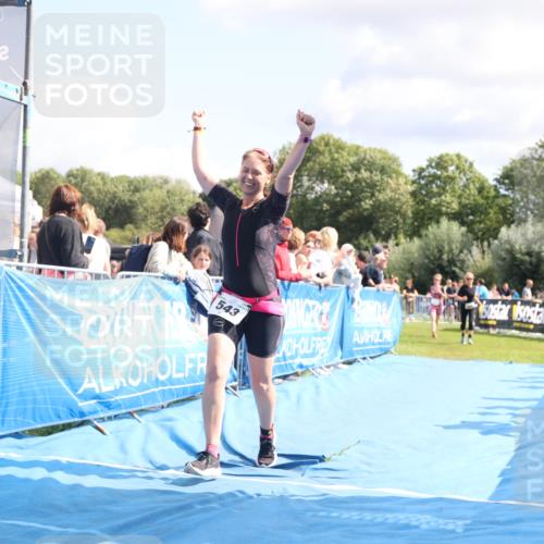 25.08.2024 - Elbe Triathlon Hamburg H.Heesch http://msf.ph/oto/6870975 25.08.2024 11:58:49 Ziel 517, 543, 1501, 1591, 1714 meine-sportfotos.de