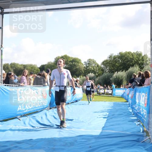 25.08.2024 - Elbe Triathlon Hamburg H.Heesch http://msf.ph/oto/6870992 25.08.2024 11:08:57 Ziel 199, 465, 486, 594, 609 meine-sportfotos.de