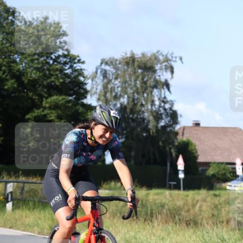 25.08.2024 - Elbe Triathlon Hamburg Fuchs,  Jonas http://msf.ph/oto/6871003 25.08.2024 10:29:03 Radfahren 724, 485, 430 meine-sportfotos.de