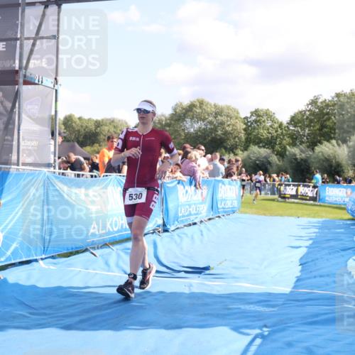 25.08.2024 - Elbe Triathlon Hamburg H.Heesch http://msf.ph/oto/6871010 25.08.2024 11:36:10 Ziel 530, 695, 705, 766, 1415 meine-sportfotos.de