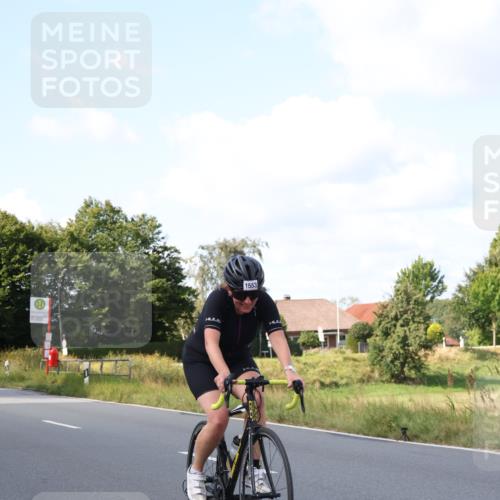 25.08.2024 - Elbe Triathlon Hamburg Fuchs,  Jonas http://msf.ph/oto/6871018 25.08.2024 11:12:01 Radfahren 1553 meine-sportfotos.de