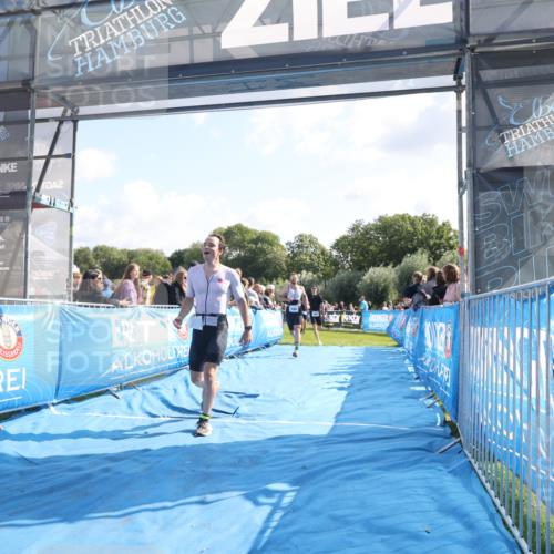 25.08.2024 - Elbe Triathlon Hamburg H.Heesch http://msf.ph/oto/6871021 25.08.2024 11:08:58 Ziel 199, 465, 486, 594, 609 meine-sportfotos.de