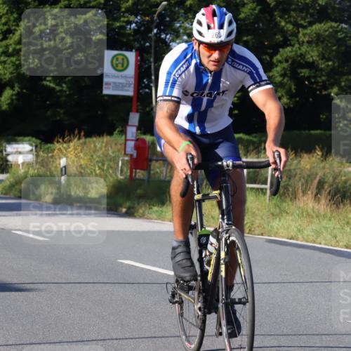 25.08.2024 - Elbe Triathlon Hamburg Fuchs,  Jonas http://msf.ph/oto/6871024 25.08.2024 09:35:09 Radfahren 255, 199, 268, 109 meine-sportfotos.de
