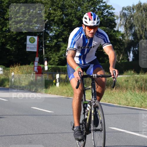 25.08.2024 - Elbe Triathlon Hamburg Fuchs,  Jonas http://msf.ph/oto/6871028 25.08.2024 09:35:09 Radfahren 255, 199, 268, 109 meine-sportfotos.de
