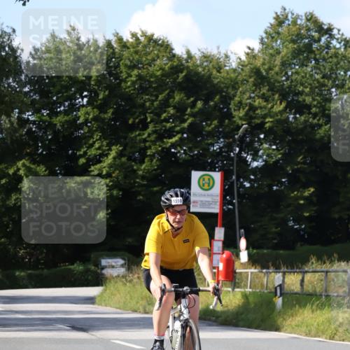 25.08.2024 - Elbe Triathlon Hamburg Fuchs,  Jonas http://msf.ph/oto/6871041 25.08.2024 11:12:08 Radfahren 1510 meine-sportfotos.de