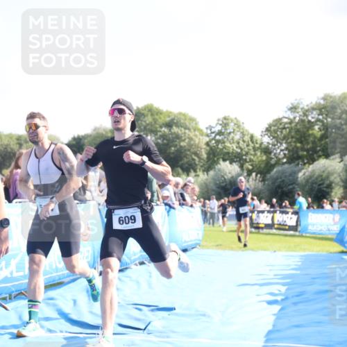 25.08.2024 - Elbe Triathlon Hamburg H.Heesch http://msf.ph/oto/6871042 25.08.2024 11:08:59 Ziel 199, 465, 486, 594, 609 meine-sportfotos.de