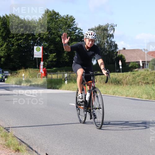 25.08.2024 - Elbe Triathlon Hamburg Fuchs,  Jonas http://msf.ph/oto/6871048 25.08.2024 10:29:09 Radfahren 485, 430, 585, 574 meine-sportfotos.de