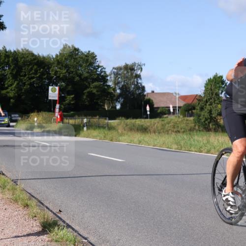 25.08.2024 - Elbe Triathlon Hamburg Fuchs,  Jonas http://msf.ph/oto/6871065 25.08.2024 10:29:10 Radfahren 430, 585, 574 meine-sportfotos.de