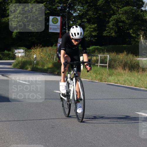 25.08.2024 - Elbe Triathlon Hamburg Fuchs,  Jonas http://msf.ph/oto/6871081 25.08.2024 09:35:16 Radfahren 109, 440, 289, 433, 395 meine-sportfotos.de