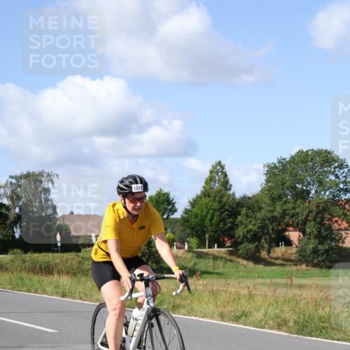 25.08.2024 - Elbe Triathlon Hamburg Fuchs,  Jonas http://msf.ph/oto/6871082 25.08.2024 11:12:09 Radfahren 1510 meine-sportfotos.de