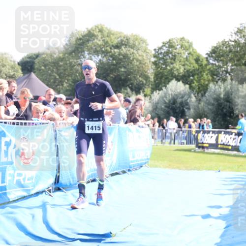 25.08.2024 - Elbe Triathlon Hamburg H.Heesch http://msf.ph/oto/6871086 25.08.2024 11:36:16 Ziel 530, 1415 meine-sportfotos.de