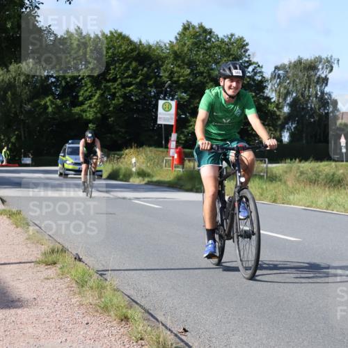 25.08.2024 - Elbe Triathlon Hamburg Fuchs,  Jonas http://msf.ph/oto/6871091 25.08.2024 10:29:11 Radfahren 430, 585, 574 meine-sportfotos.de