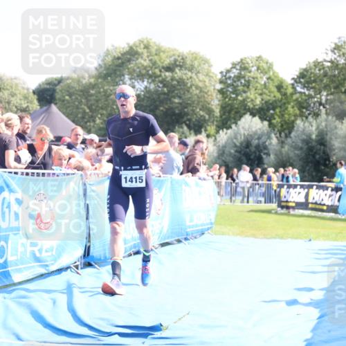 25.08.2024 - Elbe Triathlon Hamburg H.Heesch http://msf.ph/oto/6871093 25.08.2024 11:36:16 Ziel 530, 1415 meine-sportfotos.de