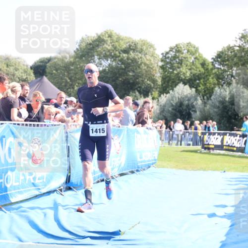 25.08.2024 - Elbe Triathlon Hamburg H.Heesch http://msf.ph/oto/6871096 25.08.2024 11:36:16 Ziel 530, 1415 meine-sportfotos.de