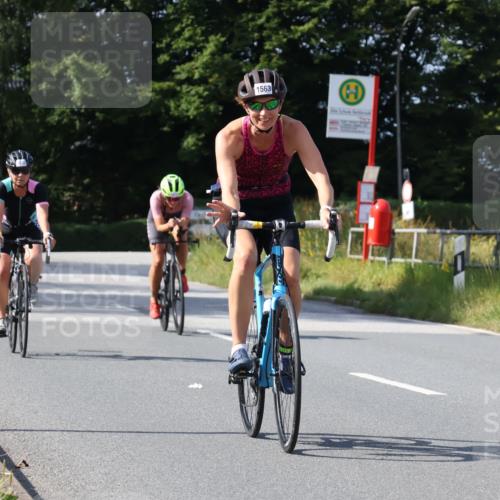 25.08.2024 - Elbe Triathlon Hamburg Fuchs,  Jonas http://msf.ph/oto/6871107 25.08.2024 11:12:38 Radfahren 1563, 1672, 1595, 1590, 1554 meine-sportfotos.de