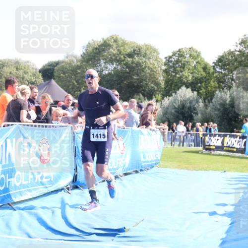 25.08.2024 - Elbe Triathlon Hamburg H.Heesch http://msf.ph/oto/6871108 25.08.2024 11:36:16 Ziel 530, 1415 meine-sportfotos.de