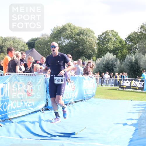 25.08.2024 - Elbe Triathlon Hamburg H.Heesch http://msf.ph/oto/6871120 25.08.2024 11:36:16 Ziel 530, 1415 meine-sportfotos.de