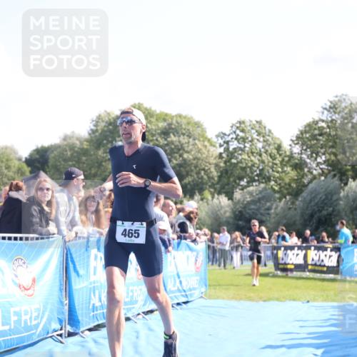 25.08.2024 - Elbe Triathlon Hamburg H.Heesch http://msf.ph/oto/6871121 25.08.2024 11:09:03 Ziel 142, 199, 465, 594, 609 meine-sportfotos.de