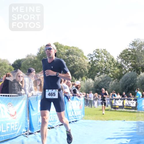 25.08.2024 - Elbe Triathlon Hamburg H.Heesch http://msf.ph/oto/6871132 25.08.2024 11:09:03 Ziel 142, 199, 465, 594, 609 meine-sportfotos.de