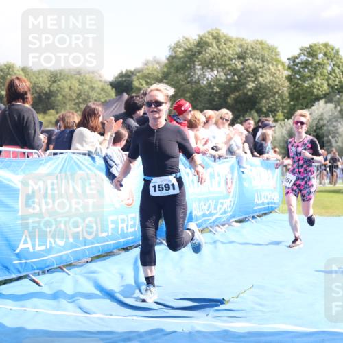 25.08.2024 - Elbe Triathlon Hamburg H.Heesch http://msf.ph/oto/6871134 25.08.2024 11:58:54 Ziel 543, 1501, 1591, 1714 meine-sportfotos.de