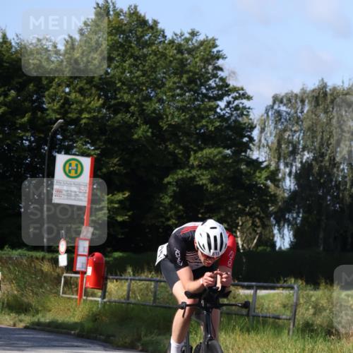 25.08.2024 - Elbe Triathlon Hamburg Fuchs,  Jonas http://msf.ph/oto/6871142 25.08.2024 10:29:27 Radfahren 615, 577 meine-sportfotos.de