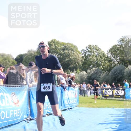 25.08.2024 - Elbe Triathlon Hamburg H.Heesch http://msf.ph/oto/6871143 25.08.2024 11:09:03 Ziel 142, 199, 465, 594, 609 meine-sportfotos.de