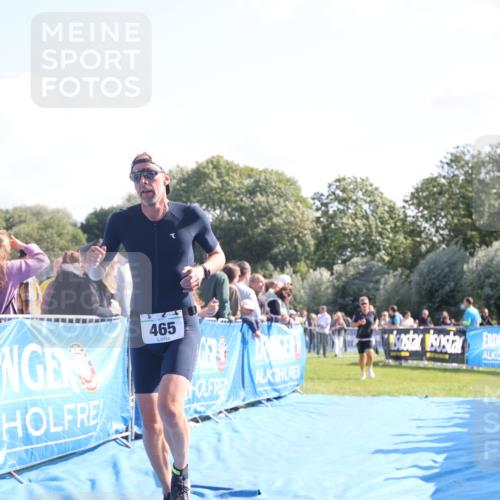 25.08.2024 - Elbe Triathlon Hamburg H.Heesch http://msf.ph/oto/6871177 25.08.2024 11:09:03 Ziel 142, 199, 465, 594, 609 meine-sportfotos.de