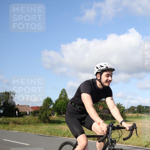 25.08.2024 - Elbe Triathlon Hamburg Fuchs,  Jonas http://msf.ph/oto/6871182 25.08.2024 10:29:28 Radfahren 615, 577 meine-sportfotos.de