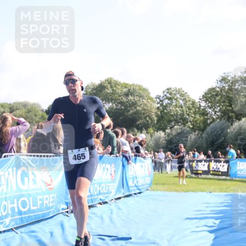25.08.2024 - Elbe Triathlon Hamburg H.Heesch http://msf.ph/oto/6871185 25.08.2024 11:09:03 Ziel 142, 199, 465, 594, 609 meine-sportfotos.de