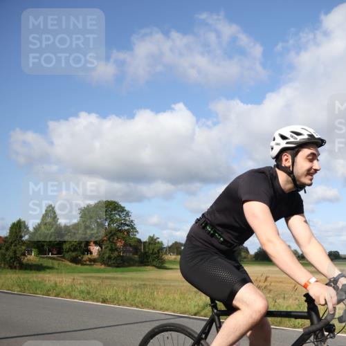 25.08.2024 - Elbe Triathlon Hamburg Fuchs,  Jonas http://msf.ph/oto/6871191 25.08.2024 10:29:29 Radfahren 615, 577, 720 meine-sportfotos.de