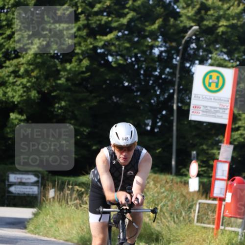 25.08.2024 - Elbe Triathlon Hamburg Fuchs,  Jonas http://msf.ph/oto/6871208 25.08.2024 10:29:55 Radfahren 587, 691, 715, 727, 331, 446, 693, 681, 753 meine-sportfotos.de