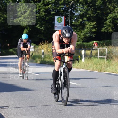 25.08.2024 - Elbe Triathlon Hamburg Fuchs,  Jonas http://msf.ph/oto/6871239 25.08.2024 09:35:29 Radfahren 298, 188, 399, 197 meine-sportfotos.de