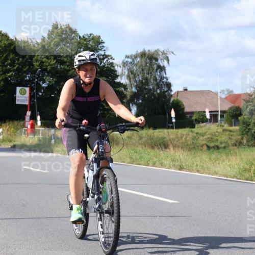 25.08.2024 - Elbe Triathlon Hamburg Fuchs,  Jonas http://msf.ph/oto/6871241 25.08.2024 11:12:44 Radfahren 1563, 1672, 1595, 1590, 1554, 1576, 1512, 1550, 1493 meine-sportfotos.de